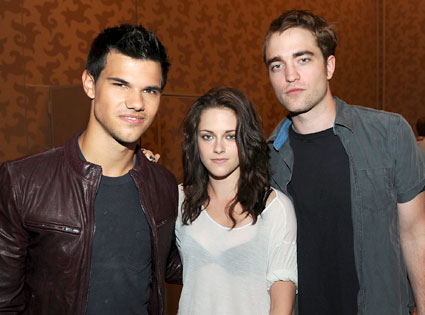 Taylor Lautner, Kristen Stewart, Rob Pattinson Taylor Lautner, Kristen Stewart, Rob Pattinson